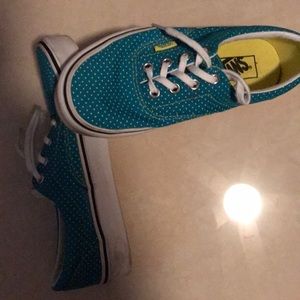 Vans authentic.  Women’s size 7